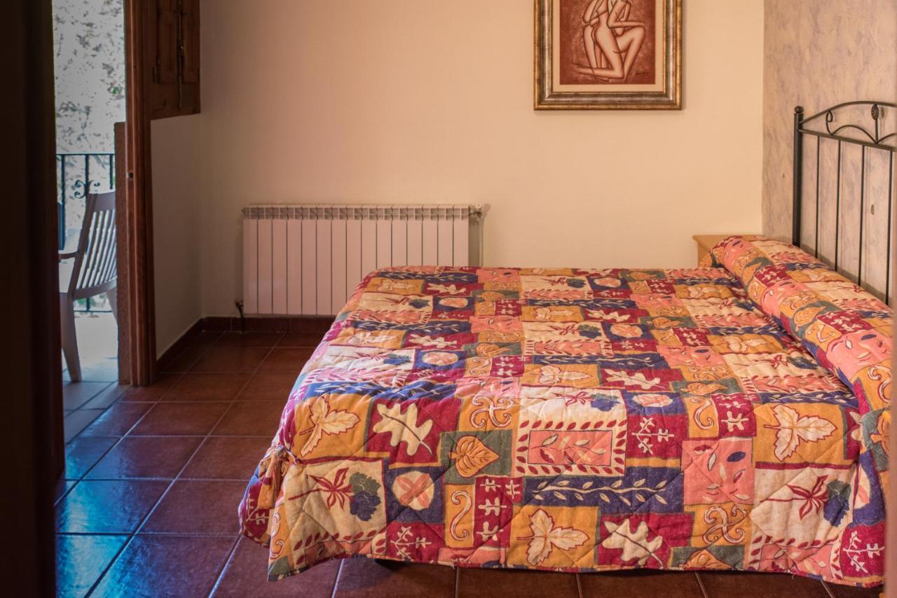 Hospedaje Rural Casa Parri Poveda de la Sierra Buitenkant foto