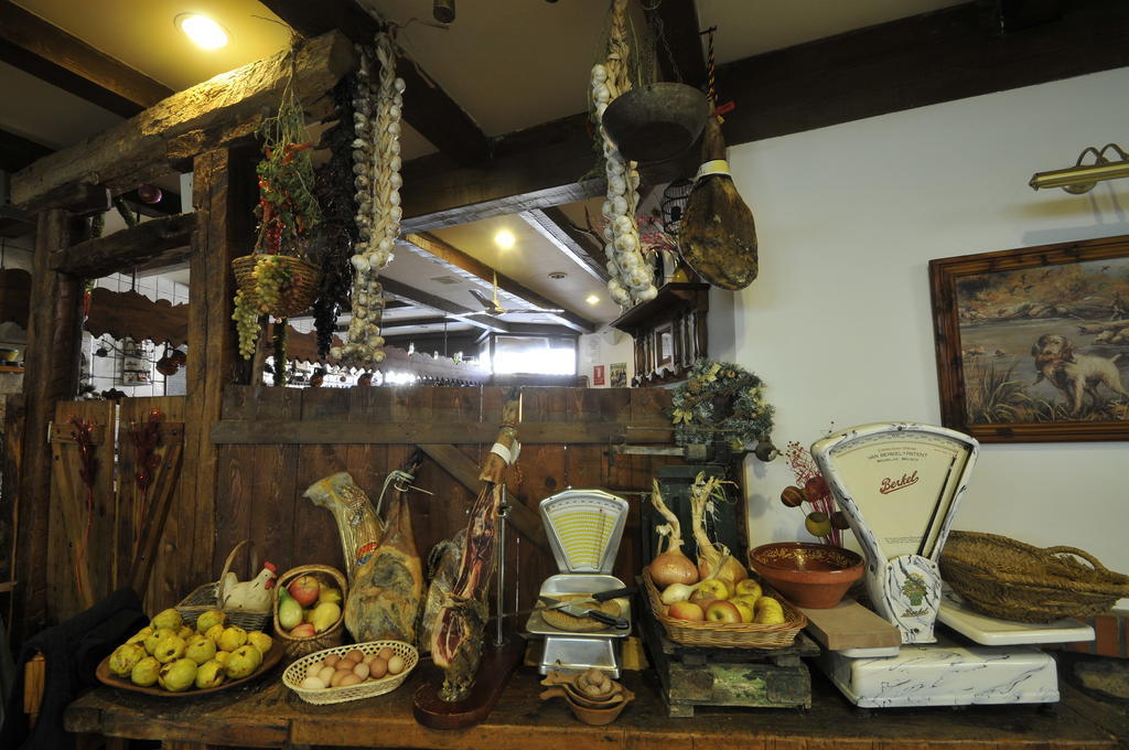 Hospedaje Rural Casa Parri Poveda de la Sierra Buitenkant foto